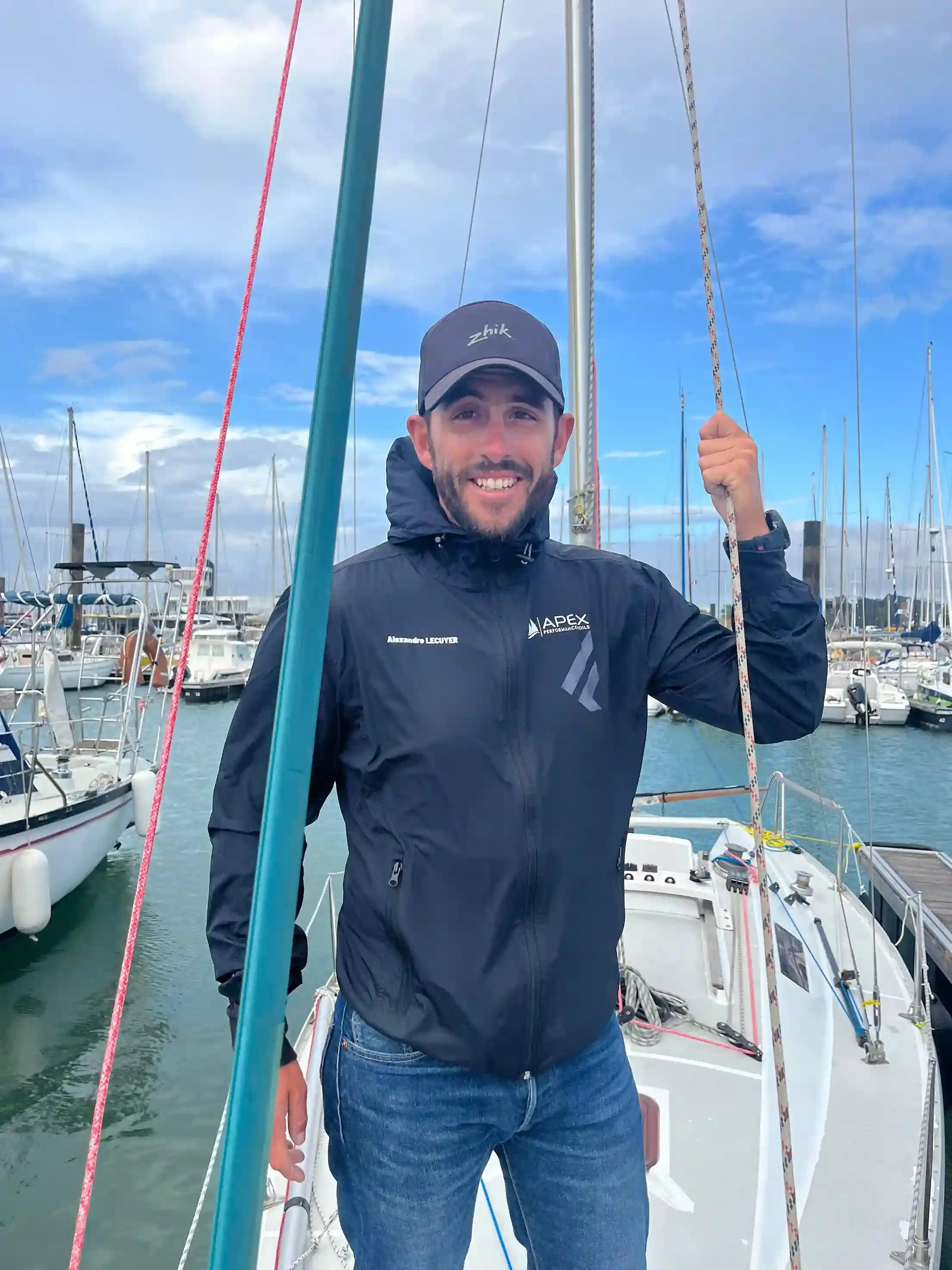 Alexandre l'encadrant du club de voile à La Rochelle 