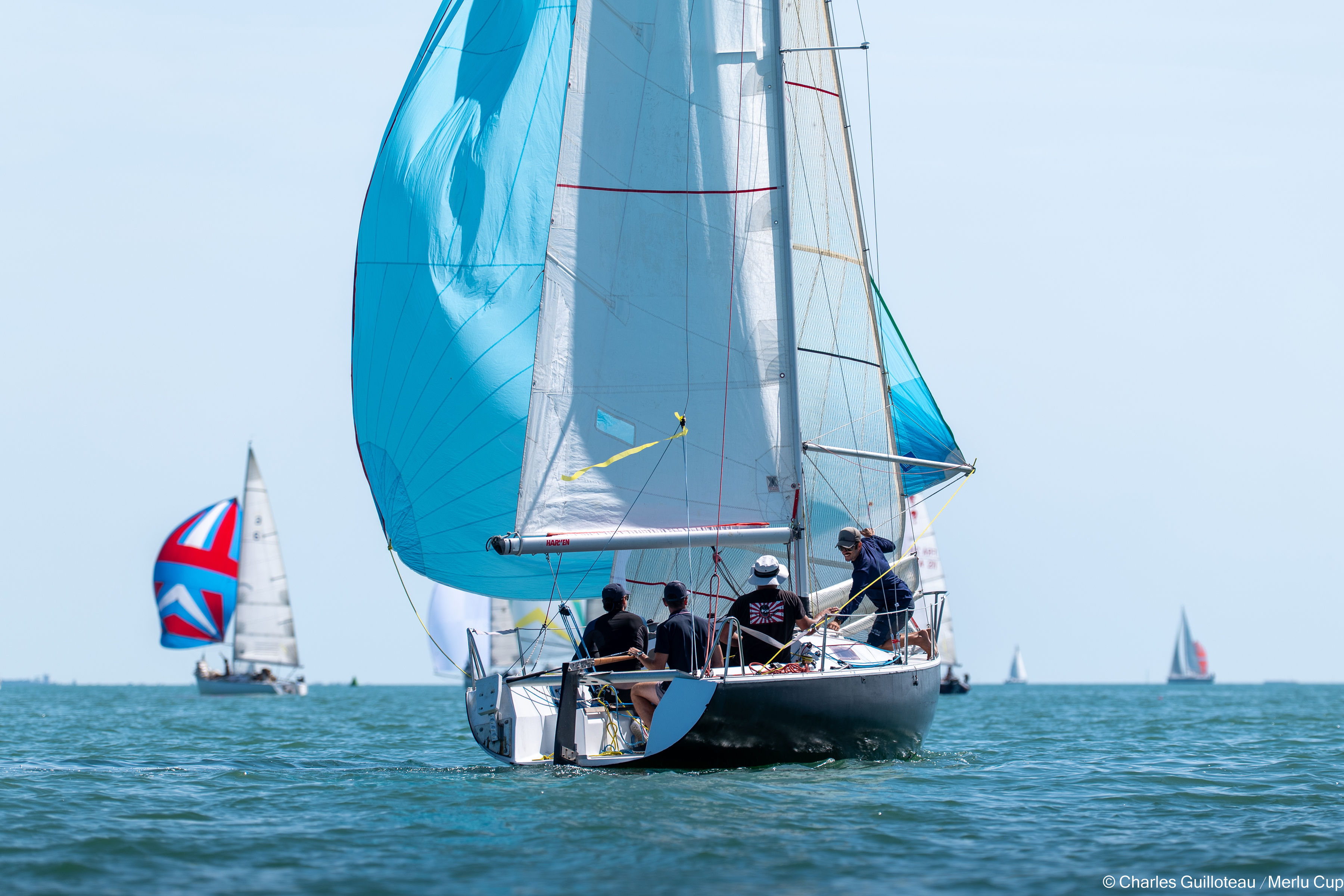 bateau pendant un cours de voile